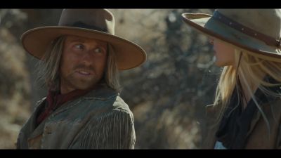 We're gonna push these cattle right behind the wagons. - 1883