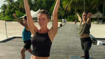 We're gonna reach forward
with one arm - Love in the Maldives