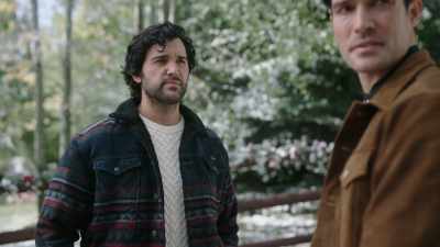 We're gonna split the farm
between Carlos' property - Dashing in December