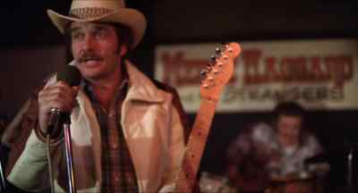 We're gonna take a five-minute break. - Bronco Billy