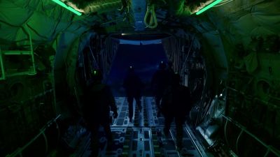 - We're good, let's go!
- Weapons supply away. - The Last Ship