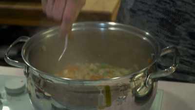 We're having
chicken noodle soup, - Behind the Curve