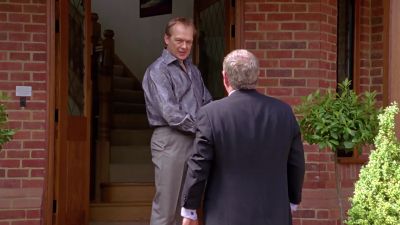 We're heading back, Tom. Dad was
always on about this place
when I was a kid. - Midsomer Murders