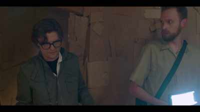 We're here in the maze
and we're rescuing Dave. - Dave Made a Maze