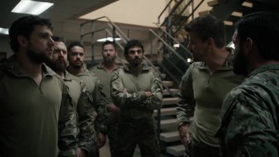 We're here to speak
to the commander. - SEAL Team