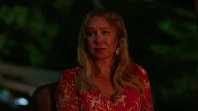 We're here for you, Karla. - Hunting Housewives