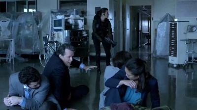 We're here for you, Senator,
but we need to move fast. - Arrow