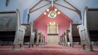 We're in a fully restored
1884 Reform synagogue. - Jews of the Wild West