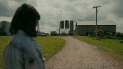 We're in the middle of a war. - Paper Girls