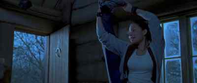 We're leaving at seven. Don't be late. - The Descent