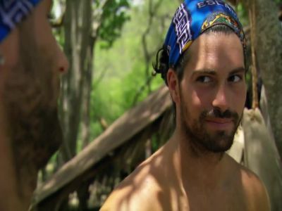 >> we're like apples and
oranges, brother. - Survivor