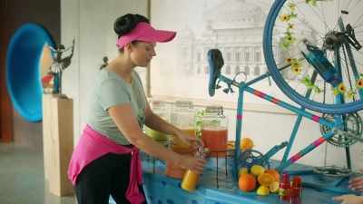 We're like,
master smoothie makers - Find Me in Paris