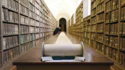 WE'RE LOOKING AT ONE OF
THE MOST IMPORTANT DOCUMENTS - Lost Relics of the Knights Templar