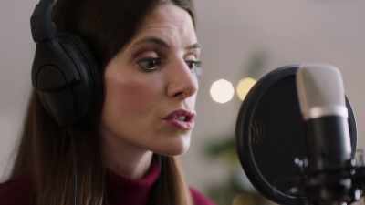 We're looking for listeners - Jingle All the Way to Love