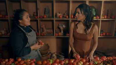 We're making
Thalía's iconic dish-- - Eva Longoria: Searching for Mexico