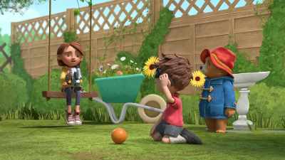 We're meant to show
Aunt Lucy what Paddington's life - The Adventures of Paddington