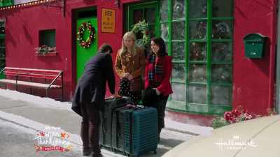 We're meeting the duchess
at one, so before that, - Christmas at Castle Hart