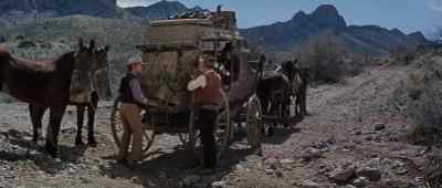 We're missing a water bag.
We started with three. - Hombre