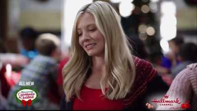 We're not allowed to cry - Christmas at Graceland: Home for the Holidays