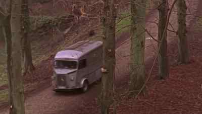 We're not exactly sure
what the stones do yet, - Relic Hunter