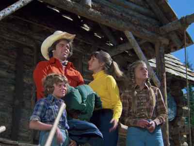 We're not going to give up, are we? - Mountain Family Robinson