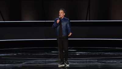 We're not gonna hold hands - Sebastian Maniscalco: Stay Hungry