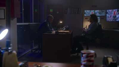 We're not lookin' for somebody
tryin' to slow down. - Leverage: Redemption