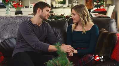 We're not the first
family to go through - A Very Country Christmas Homecoming