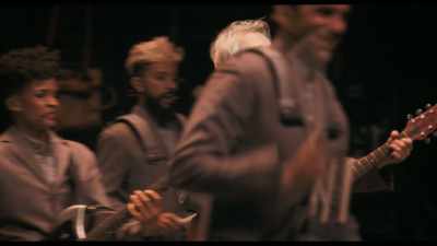 ♪ We're on a road to nowhere - David Byrne's American Utopia