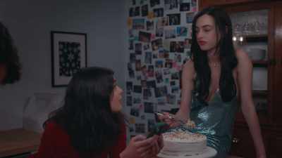 -We're on the same
dating algorithm.
-She's really pretty, - I Love You Forever