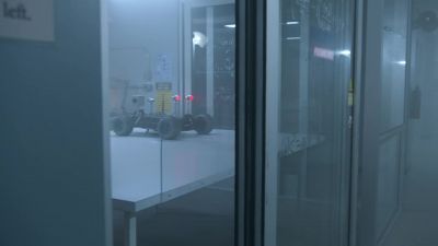 We're on the third floor
of the lab sciences building. - 9-1-1
