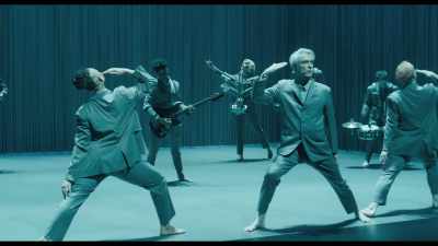 ♪ We're only tourists in this life - David Byrne's American Utopia