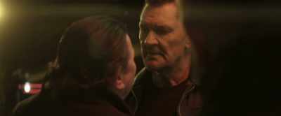 We're outside my club.
Now, what's happened? - Rise of the Footsoldier: Vengeance