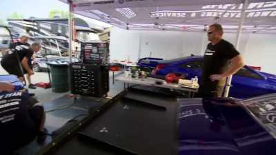 We're rolling it
right into the trailer, - Street Outlaws No Prep Kings Team Attack