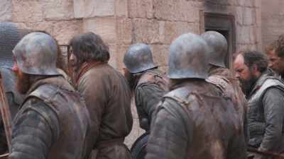 We're rolling.
Quiet, everyone. - Game of Thrones: The Last Watch