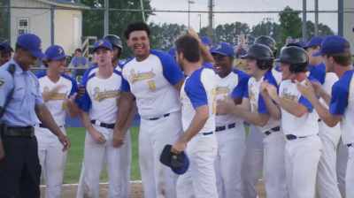 ♪ We're running home ♪ - Running the Bases