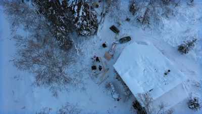 We're running low on
light in these days, - Life Below Zero: Next Generation