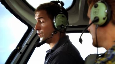 We're running out of fuel. - Hawaii Five-0