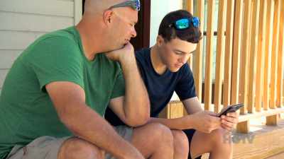We're sending money online
through our banking apps - Island of Bryan