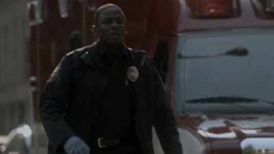 - We're setting a perimeter... 
- Captain! Captain, - Trauma