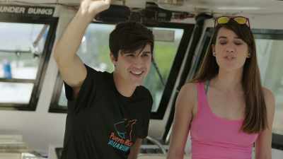 We're supposed
to catch a shark? Seriously? - 5 Headed Shark Attack