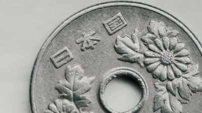 WE'RE TALKING ABOUT
ACTUAL OBJECTS WHICH HAD - Origins: The Journey of Humankind