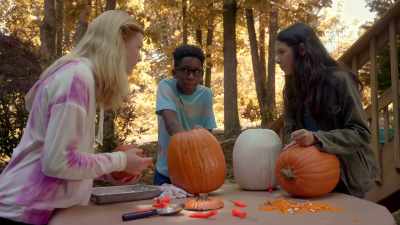 We're talking about an
All Hallows' Eve hike - Treasure Trackers
