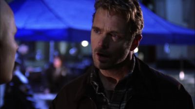 - Were you talking to those men?
- Mr. Kent... - Smallville