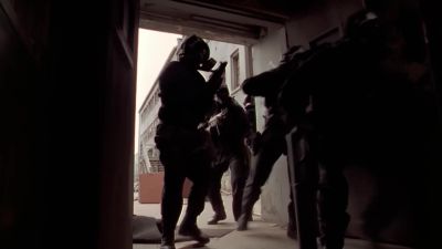 We're through! - Stargate SG-1