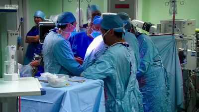 We're trying to concentrate
on the operation, - Surgeons: At the Edge of Life