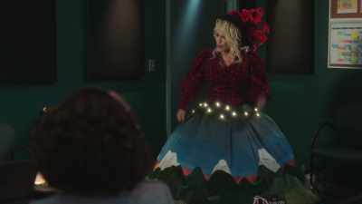 We're trying to lift people up - Dolly Parton's Mountain Magic Christmas