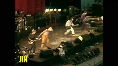 ♪ We're waiting♪ - Midnight Oil: The Hardest Line