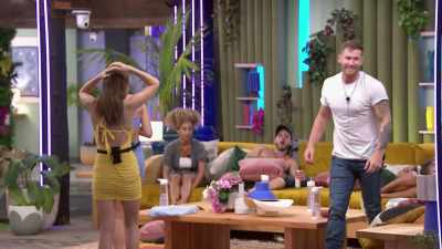 >> WESTON. - Love Island
