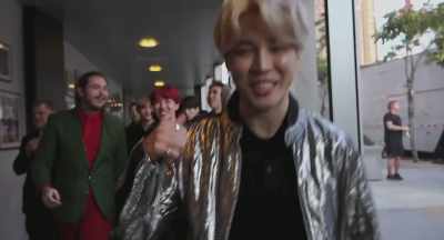 We've enjoyed the stage
as if soaring towards our dream. - Burn the Stage: The Movie